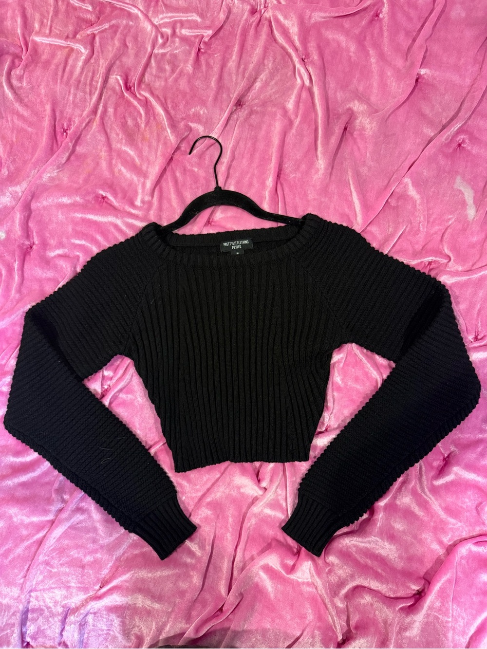 PrettyLittleThing black ribbed knit sweater in a M Petite